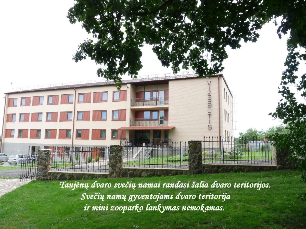 Taujenu Dvaro Sveciu Namai Towiany Exterior foto
